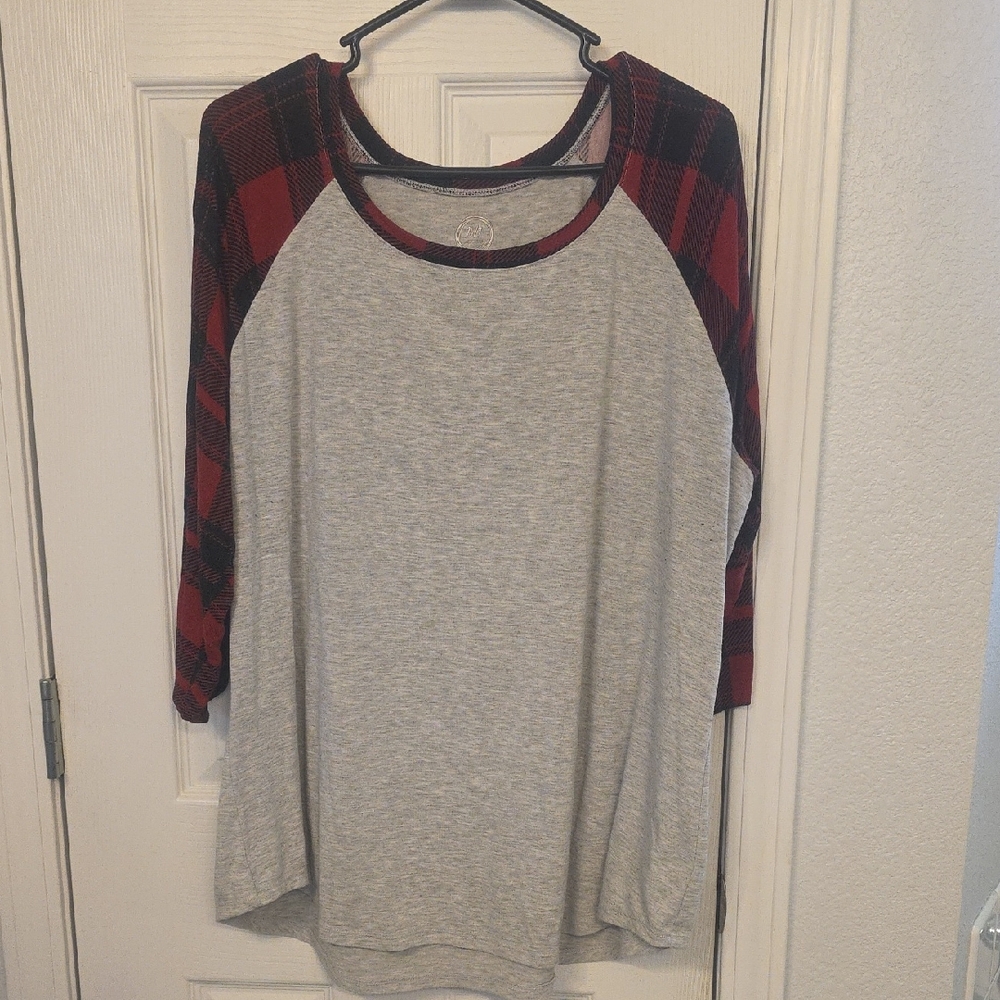 Maurices Plaid Sleeve Gray Top
